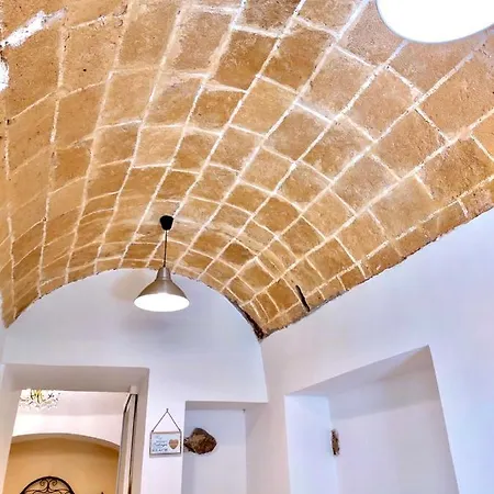 לינה וארוחת בוקר Corte Vico Palmisano Centro Storico 3*