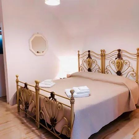 住宿加早餐酒店 Corte Vico Palmisano Centro Storico 3*