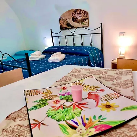 Corte Vico Palmisano Centro Storico 住宿加早餐酒店 3*