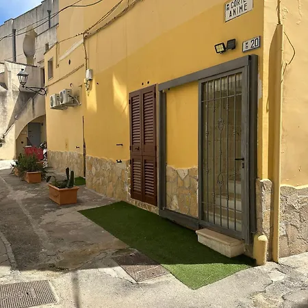 לינה וארוחת בוקר Corte Vico Palmisano Centro Storico