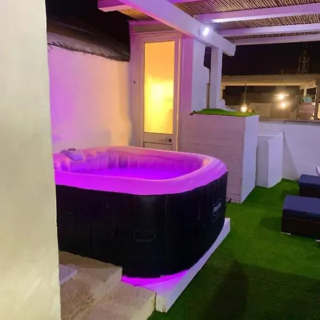 住宿加早餐酒店 Corte Vico Palmisano Centro Storico 加利波利