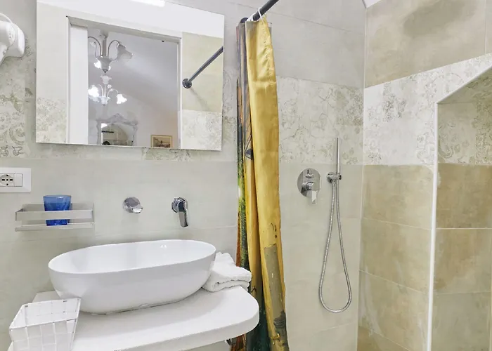 Oda ve Kahvaltı Corte Vico Palmisano Centro Storico 3*